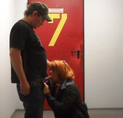 geil poppen - Blasen im Treppenhaus